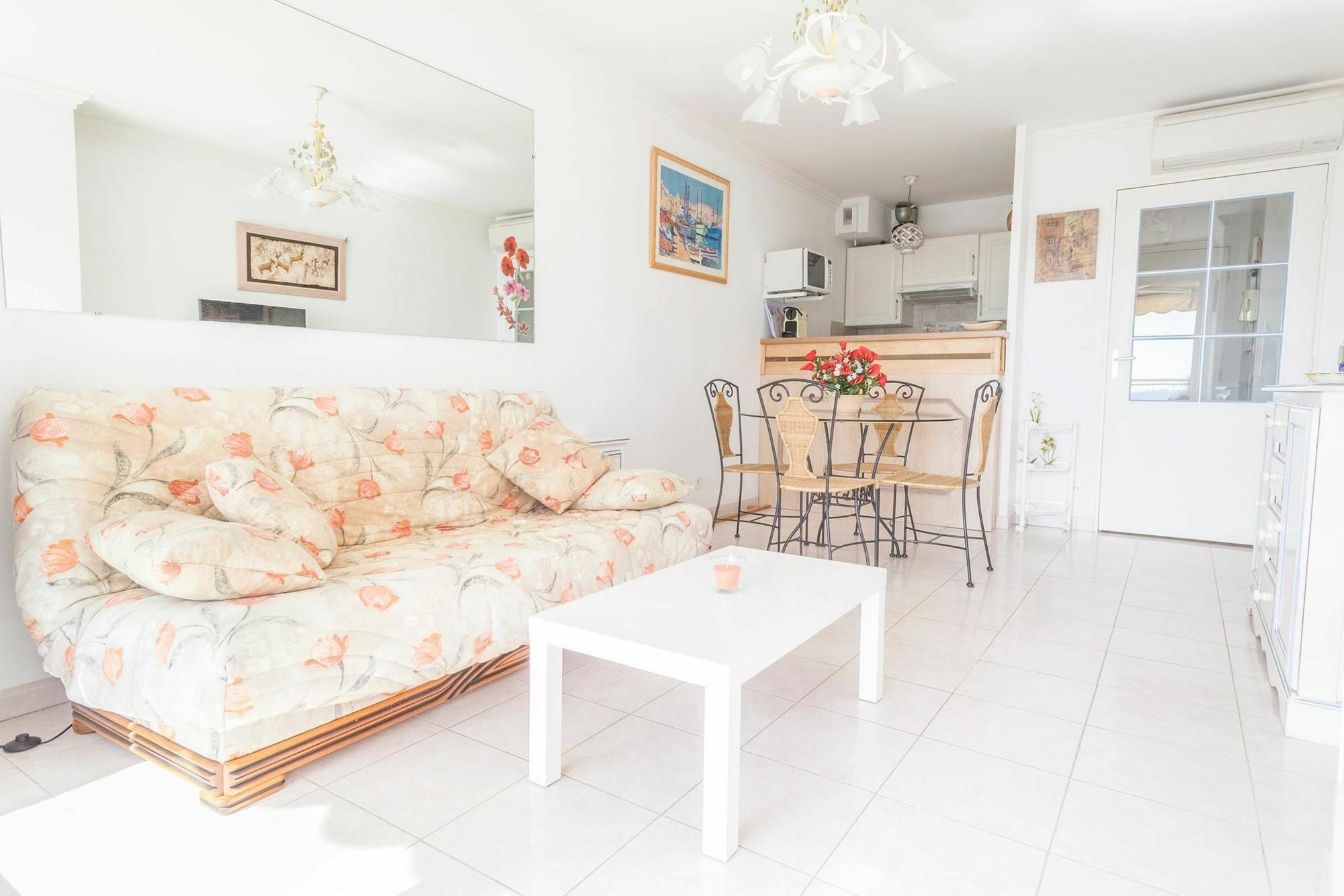 Riviera Parc 1 *